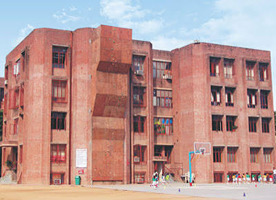 Amity International School, Saket