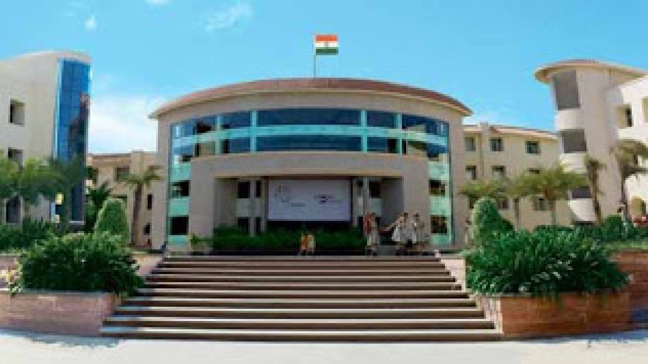 Oakridge International School