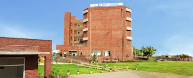 The HDFC School (Senior High School)